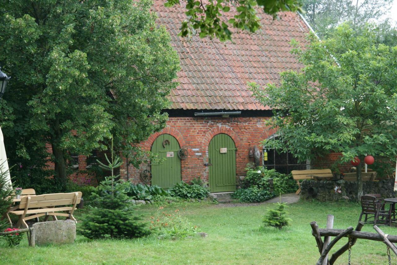 Zielone Okiennice Milki Exterior photo